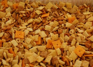 Right Size Chex Mix