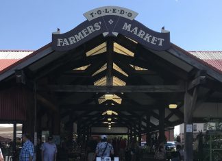 Farmers Market Frenzy
