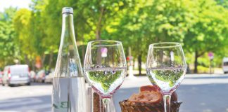 Dining Outdoors Top Twenty Places outdoor dining