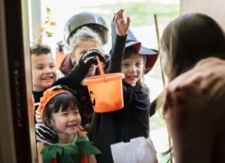 Time to Trick or Treat! trick or treat time