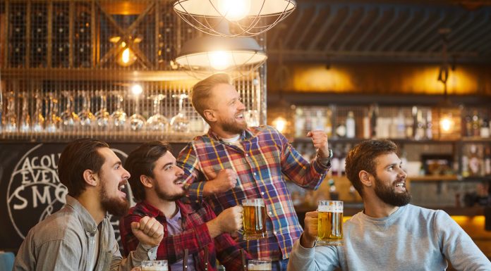 Where to Watch March Madness Locally Watching March Madness at the Bar